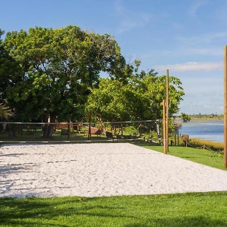 Apto Guarajuba Praia Condominio Porto Smeralda-100 Metros Da Praia Eksteriør billede