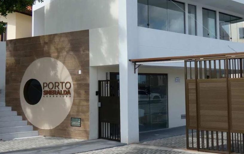 Apto Guarajuba Praia Condominio Porto Smeralda-100 Metros Da Praia Eksteriør billede
