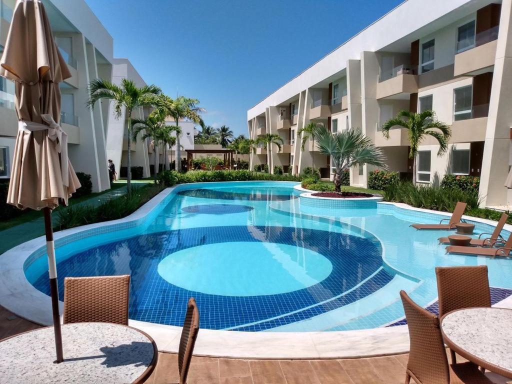 Apto Guarajuba Praia Condominio Porto Smeralda-100 Metros Da Praia Eksteriør billede