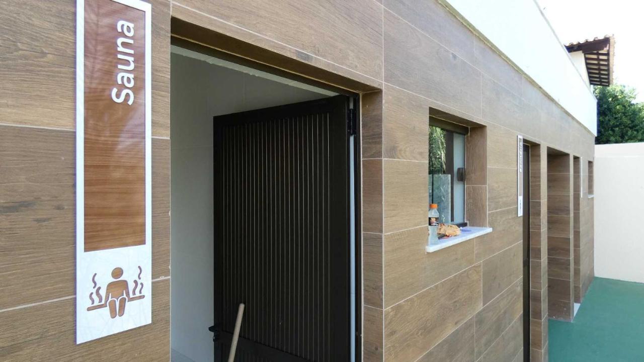 Apto Guarajuba Praia Condominio Porto Smeralda-100 Metros Da Praia Eksteriør billede