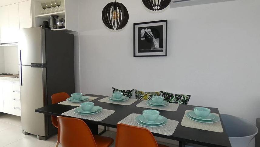 Apto Guarajuba Praia Condominio Porto Smeralda-100 Metros Da Praia Eksteriør billede